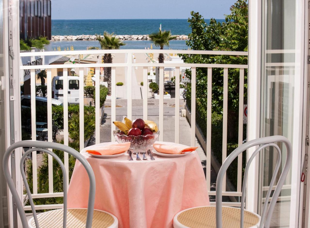 Beach Residence Gabicce Mare Eksteriør billede